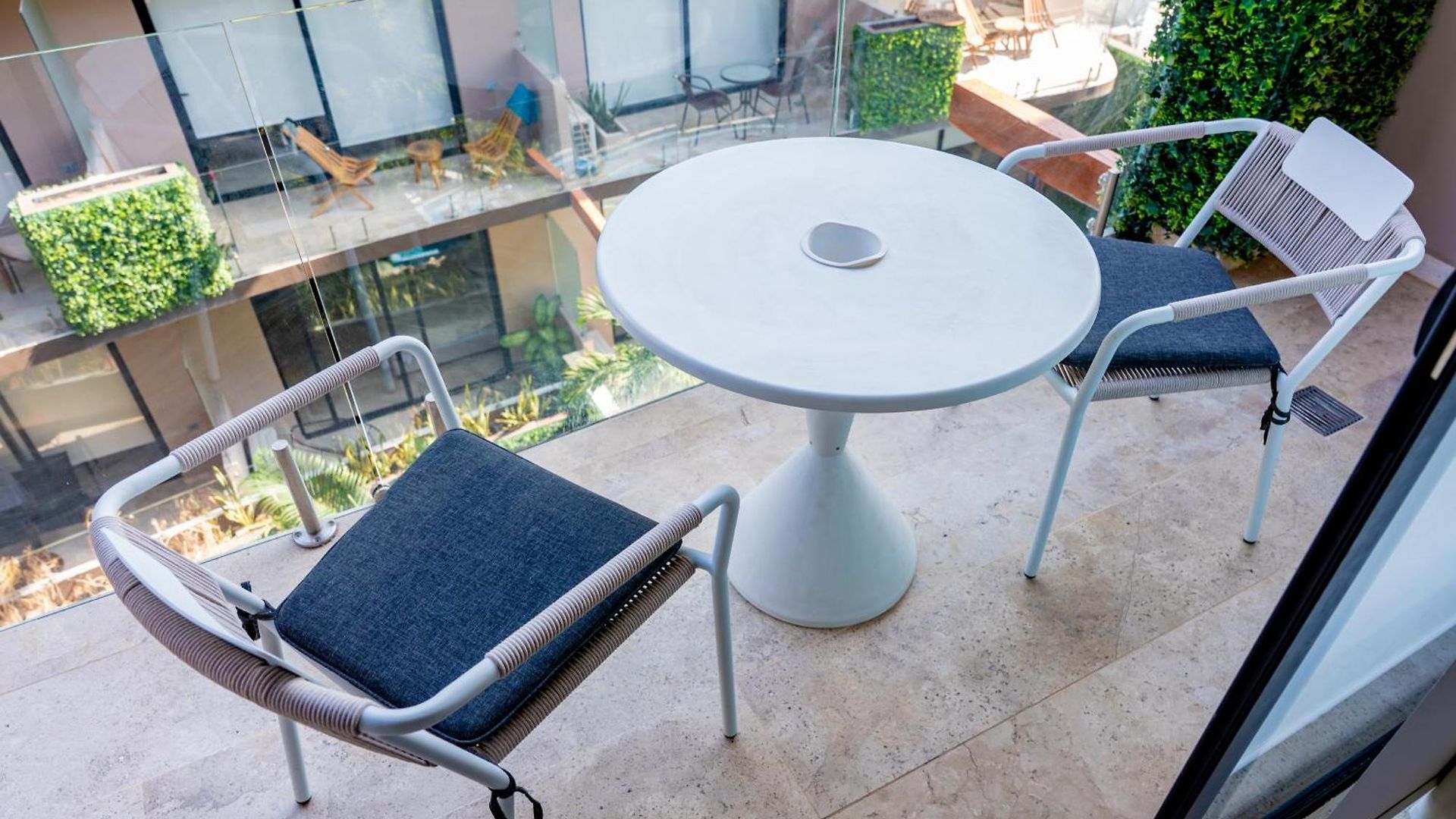 Bed & Breakfast Menesse 4*