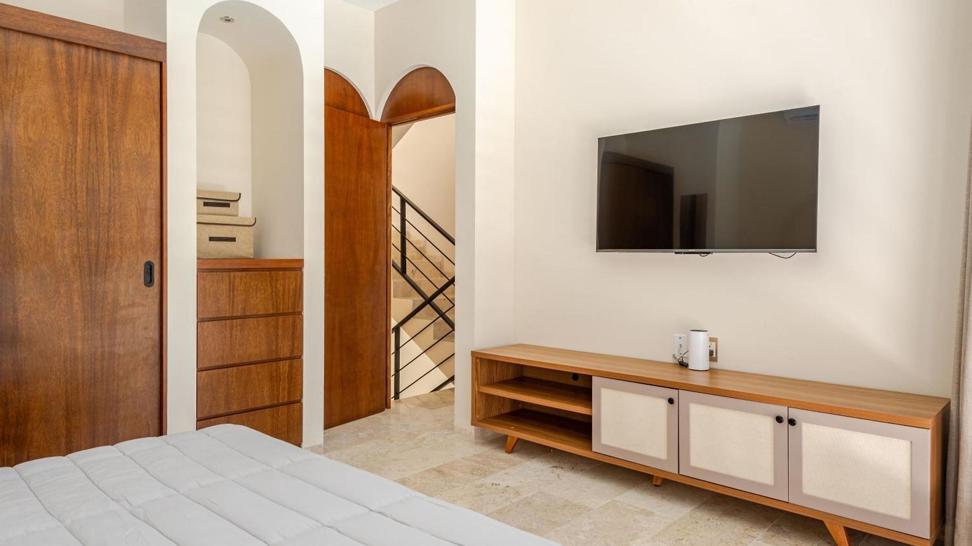 Ocean Breeze - A Few Steps From The Beach! Villa *