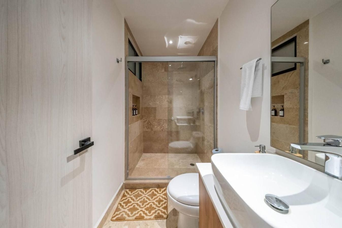 King W Private Balcony Rooftop Pool And Gym *