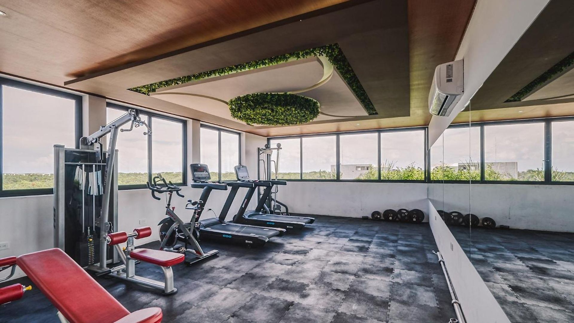 2br Sun Lover's Nest W Gym Rooftop *