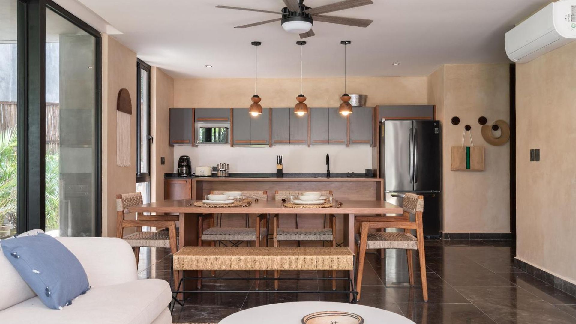 Exclusive 2br Lock-off Huge Terrace & Private Pool Humana Apartment *