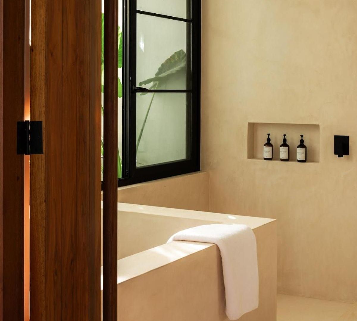 Holiday home Hacienda Babylon - 9 10 Pools Gym & Sauna *