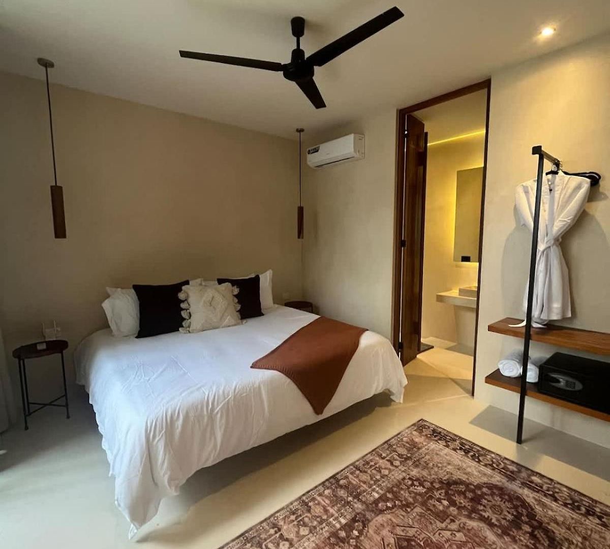 Holiday home Hacienda Babylon - 9 10 Pools Gym & Sauna