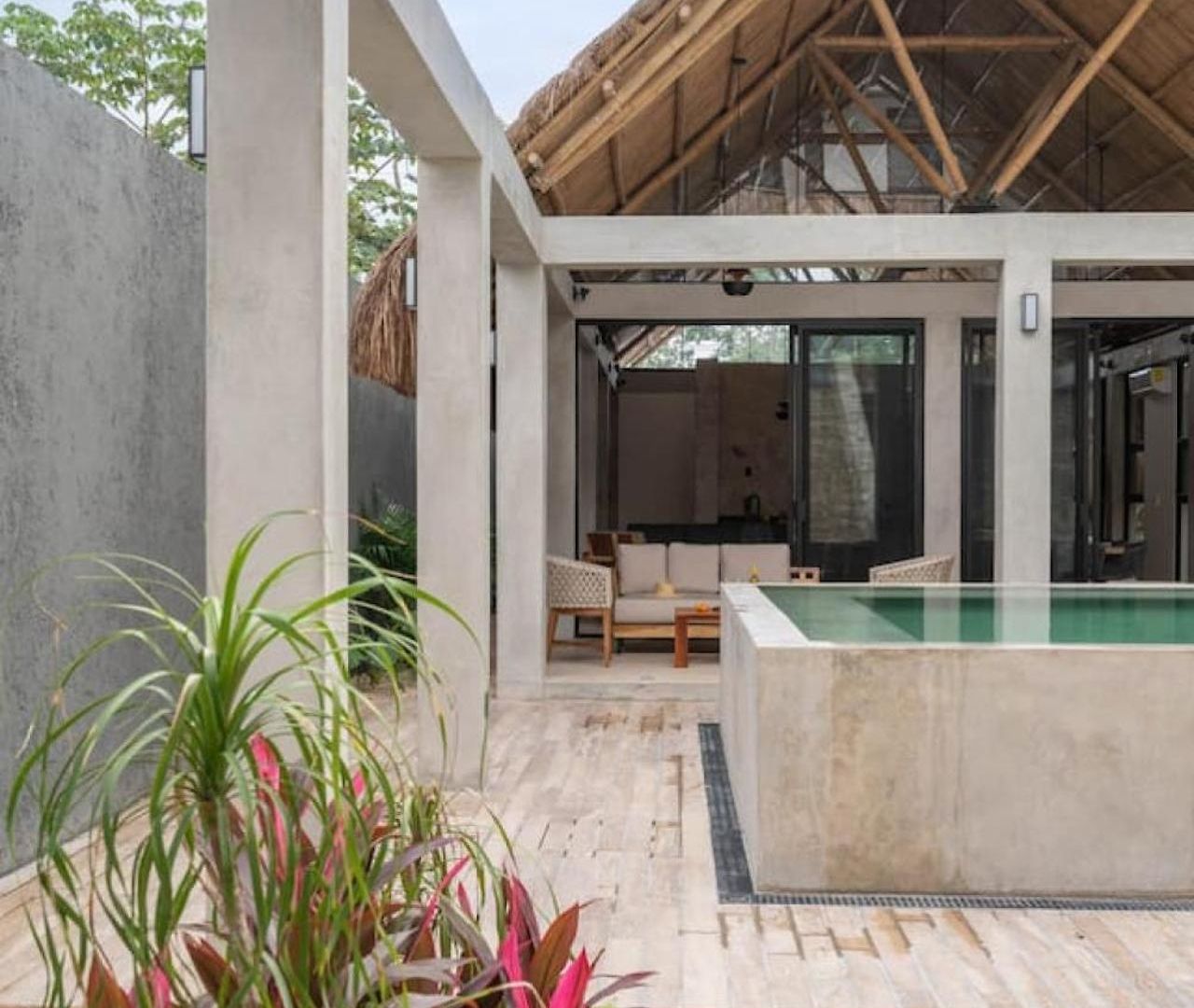 Holiday home Luxury Toh 5 With Private Pool