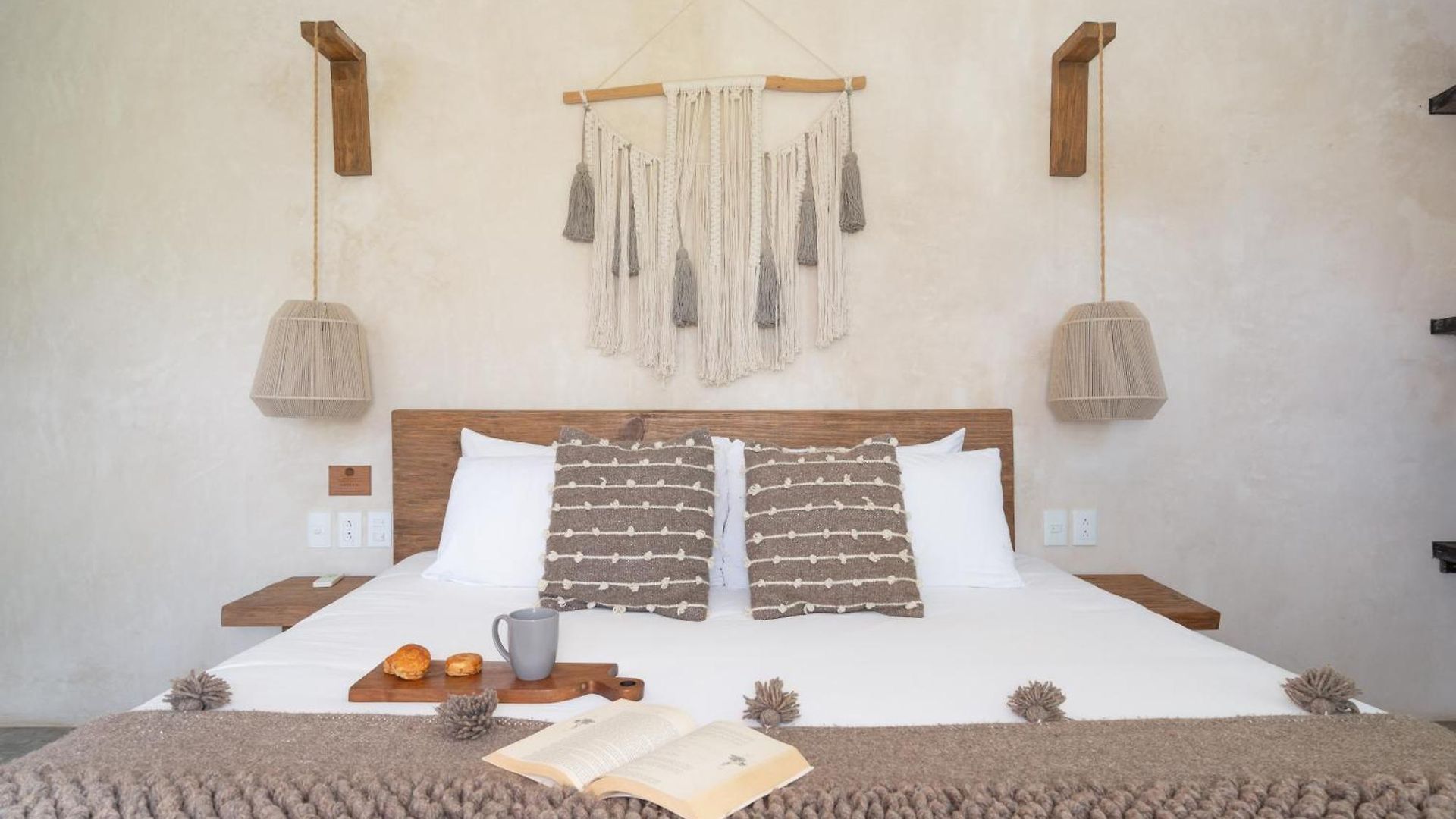 2 Tropical Bohemian Villas-2 Priv Pool-bbq 3a-3b Villa *