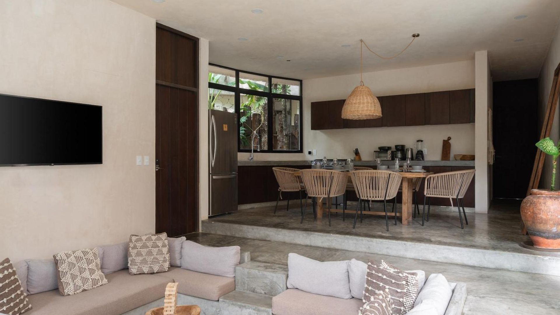 2 Tropical Bohemian Villas-2 Priv Pool-bbq 3a-3b