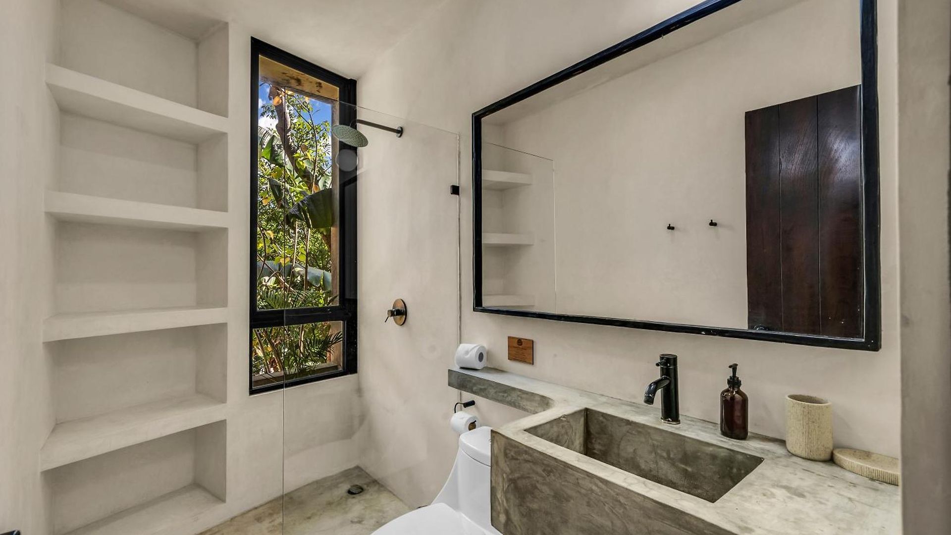 2 Tropical Bohemian Villas-2 Priv Pool-bbq 3a-3b