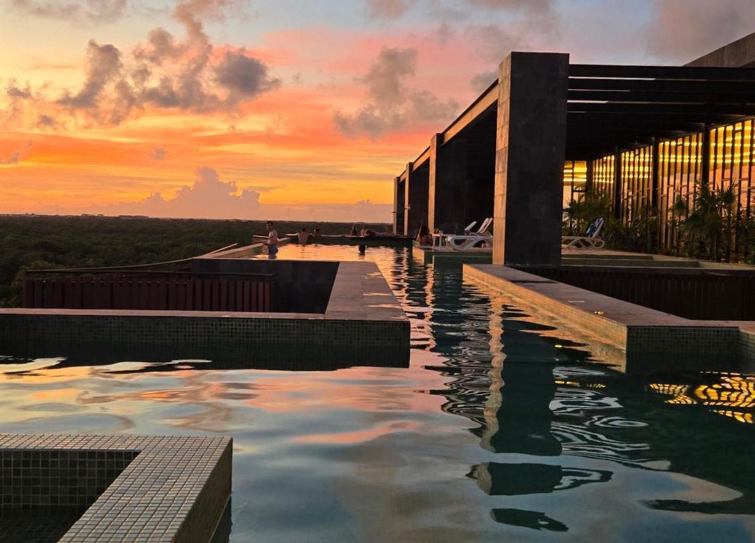 Private Pool In Zone - Free Club Access