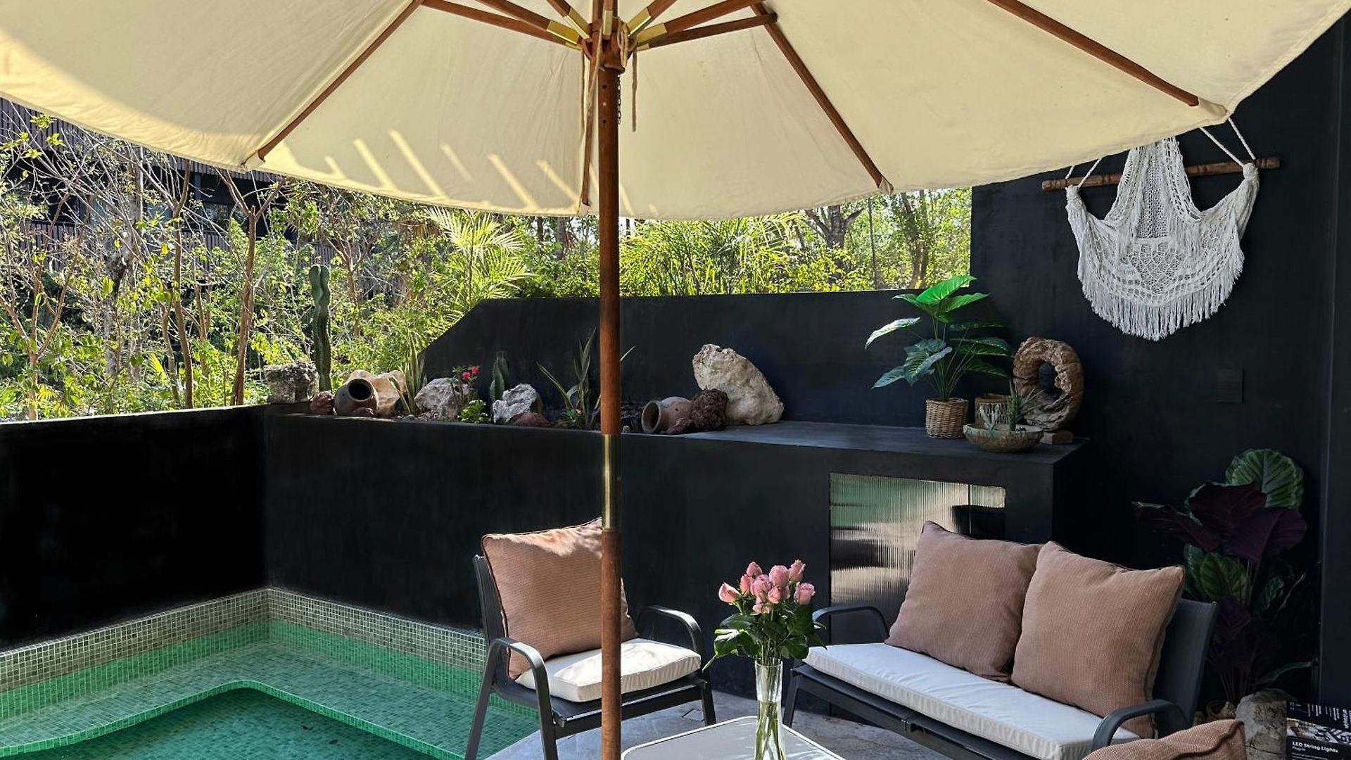 Private Pool In Zone - Free Club Access