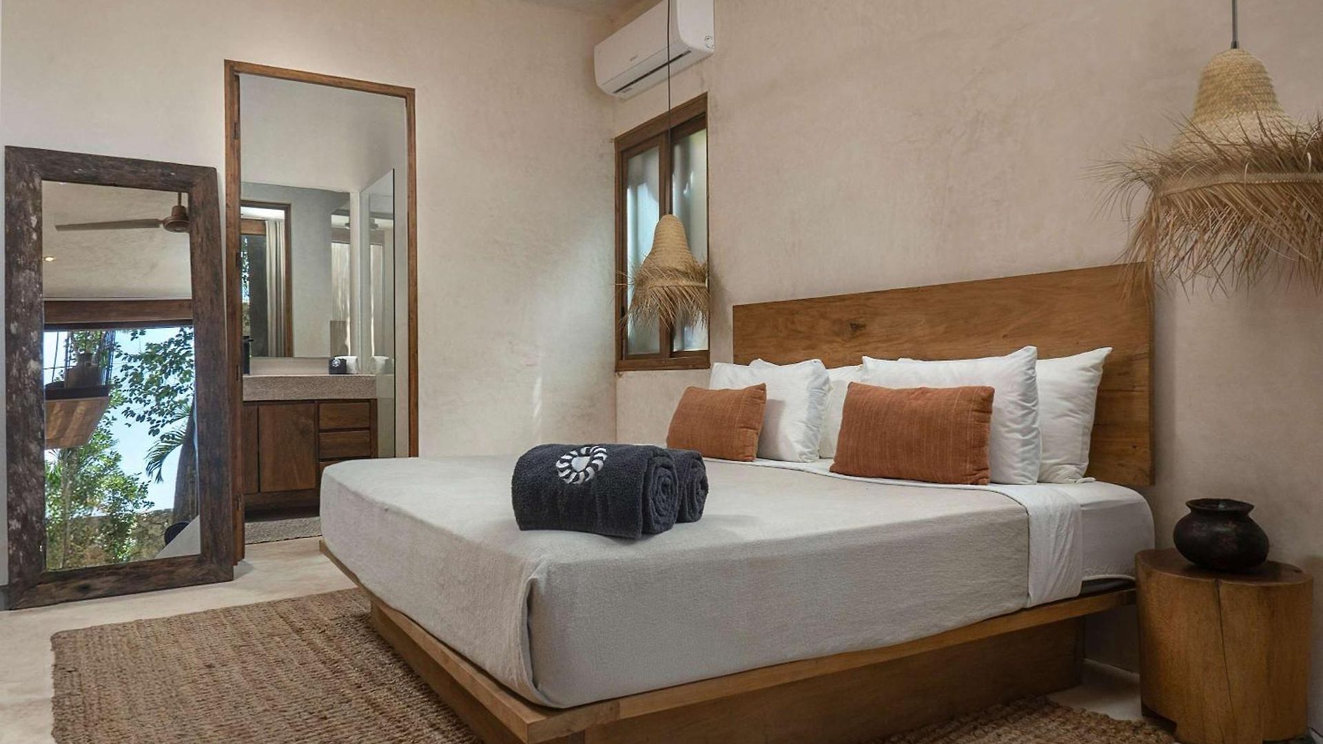 Boho Organic 3br Villa, Gated Community, Rooftop Holiday home