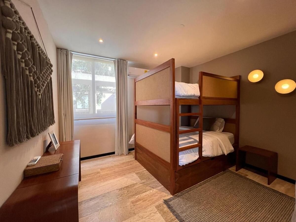 Penthouse Om