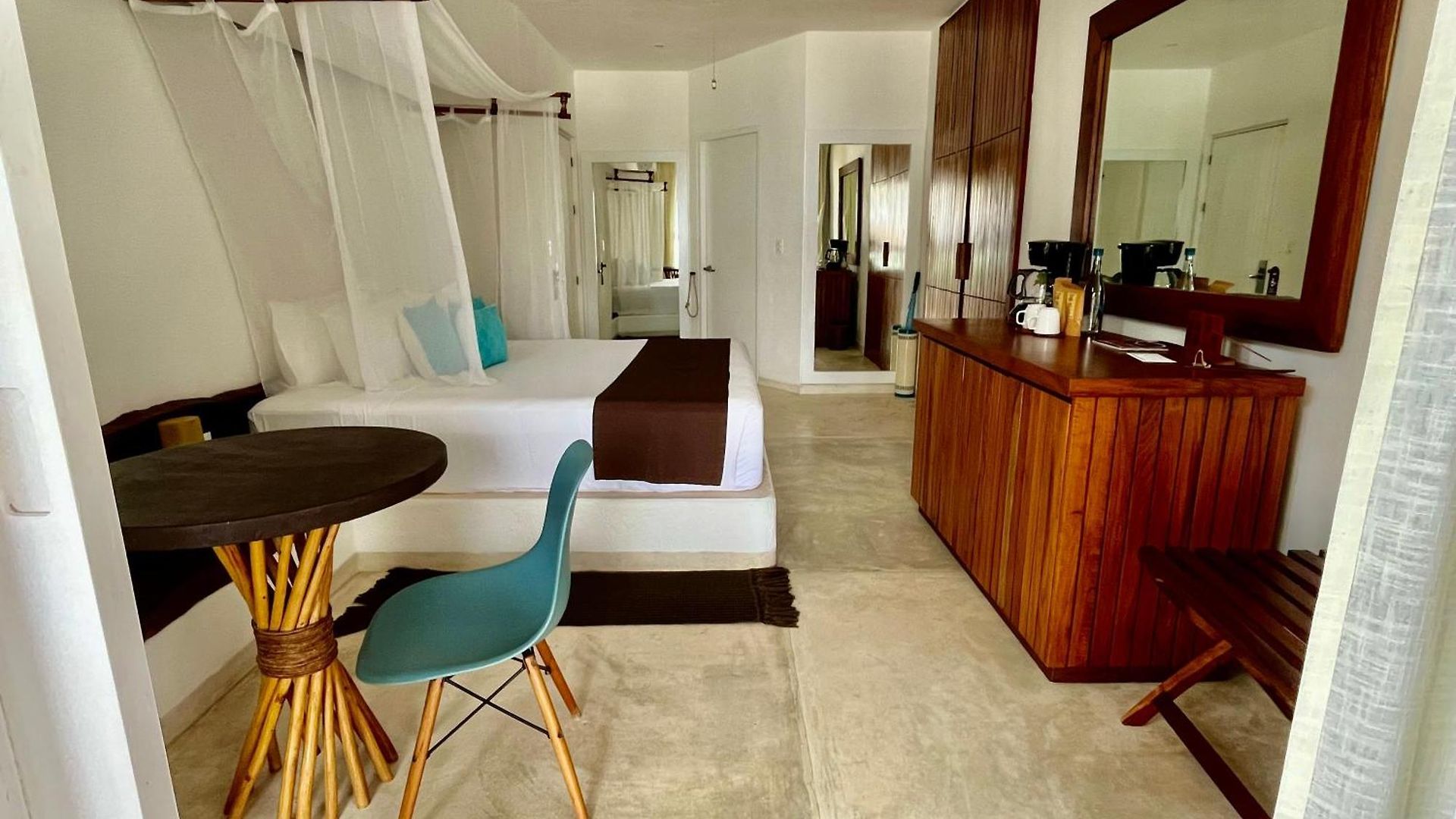 Tulum- & 4*