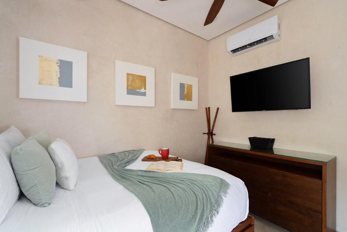 9br Luxury Aldea Zama, Private Pools & Gym! Villa Tulum