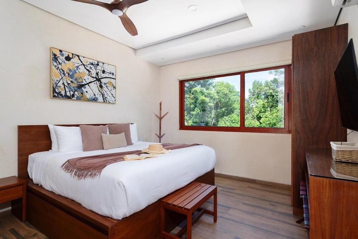 Villa 9br Luxury Aldea Zama, Private Pools & Gym! Tulum
