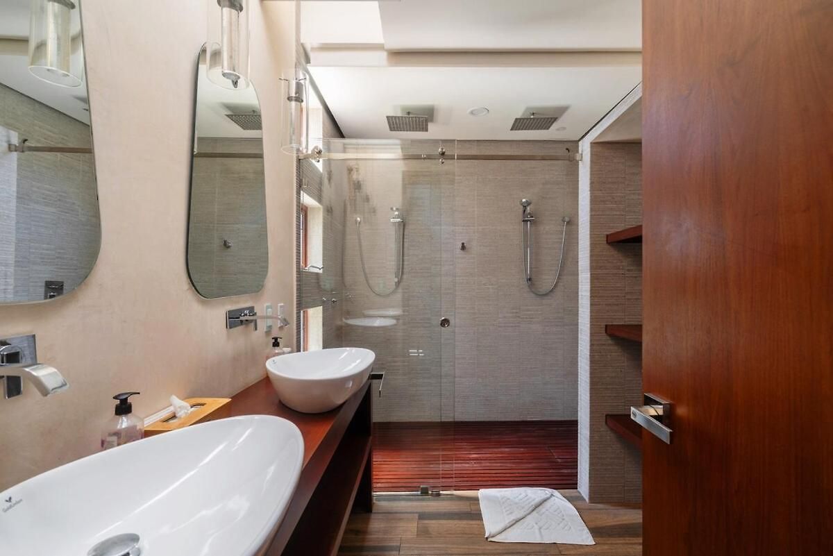 9br Luxury Aldea Zama, Private Pools & Gym!