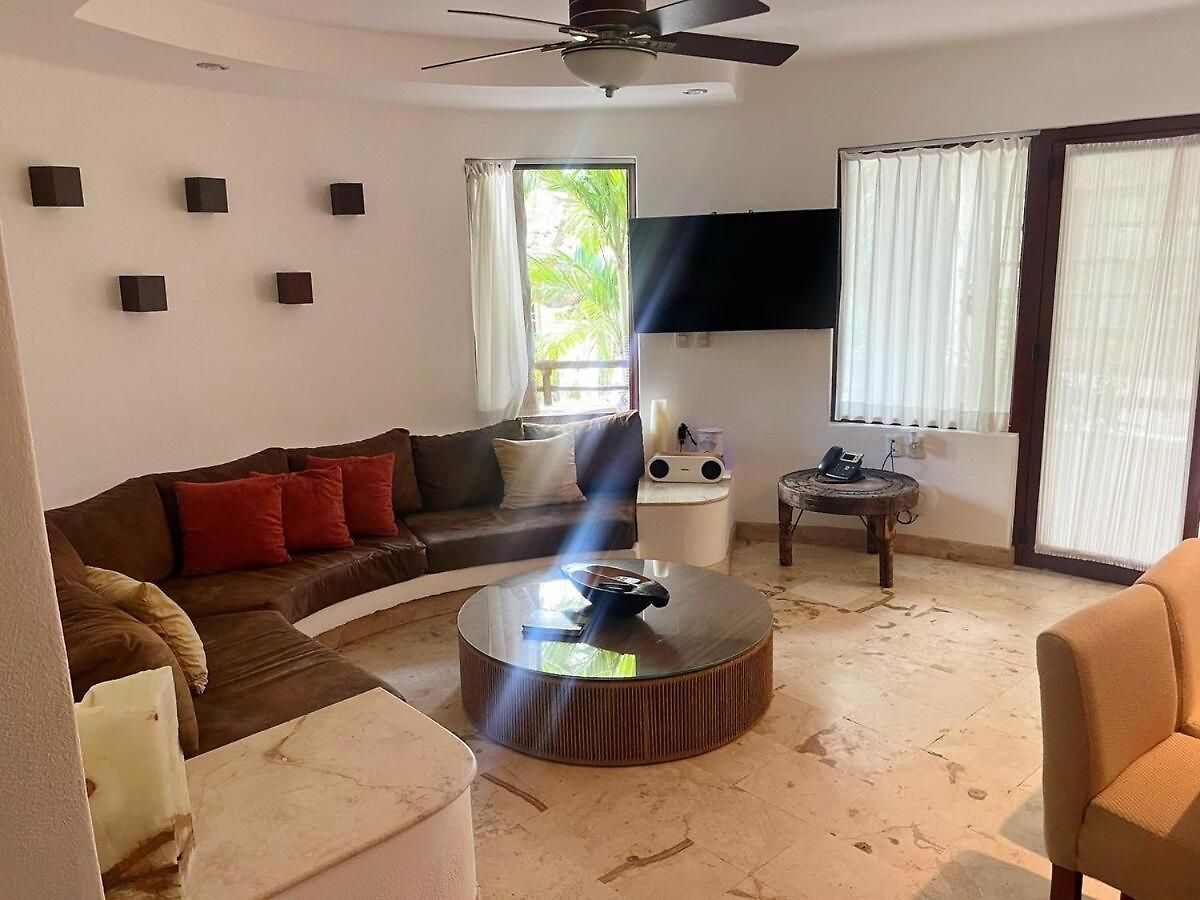 2br Kobah 1 Block To & 5th Pool Gym Apartment *