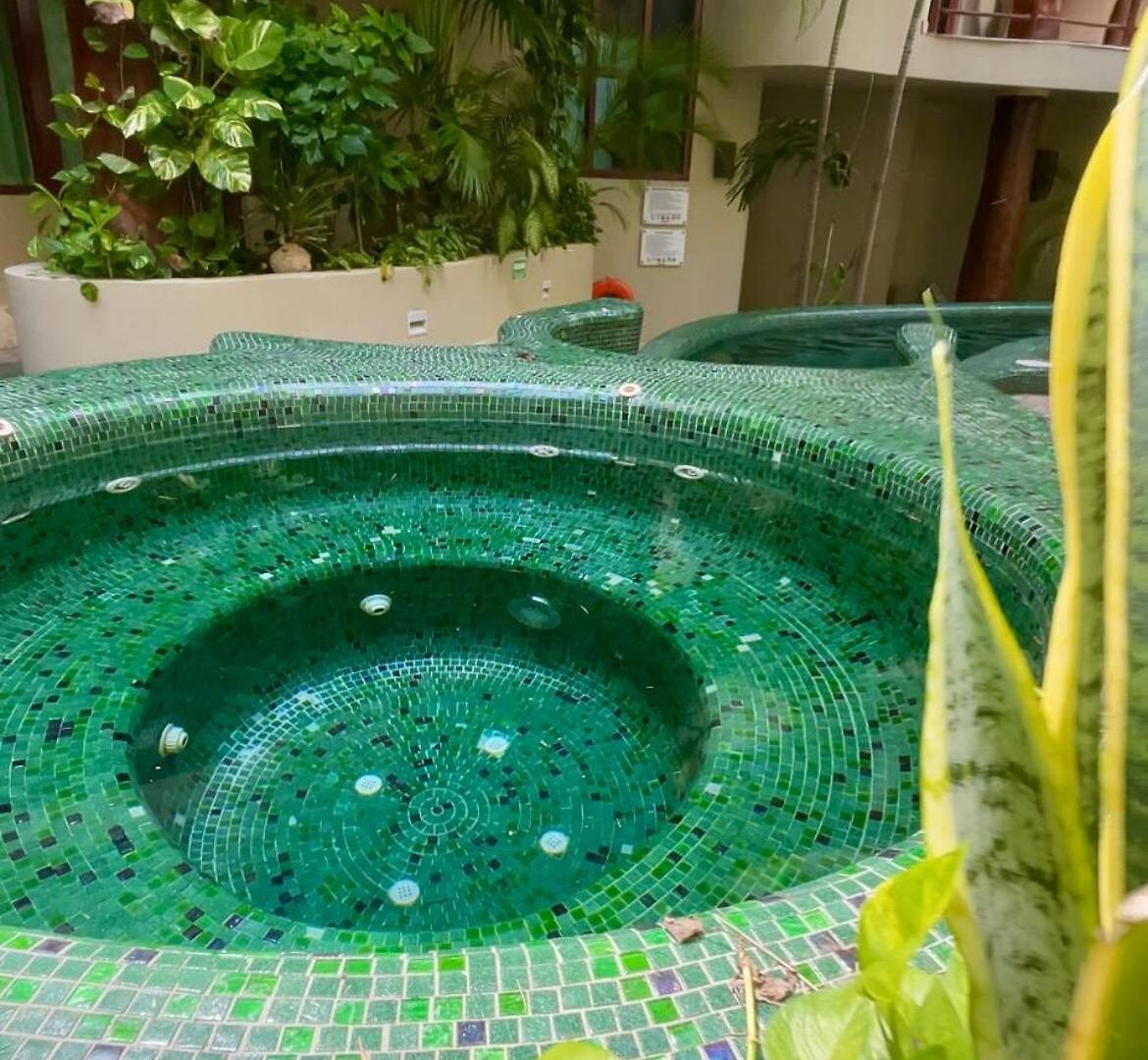 2br Kobah 1 Block To & 5th Pool Gym Apartment *