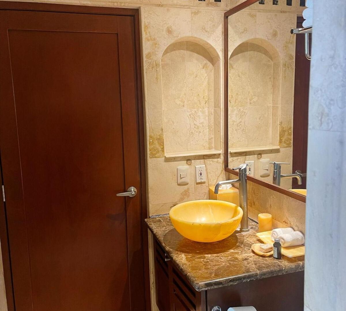 Apartment 2br Kobah 1 Block To & 5th Pool Gym Tulum