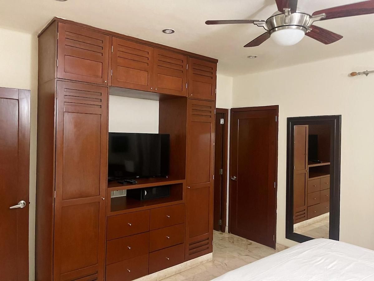 2br Kobah 1 Block To & 5th Pool Gym Apartment *