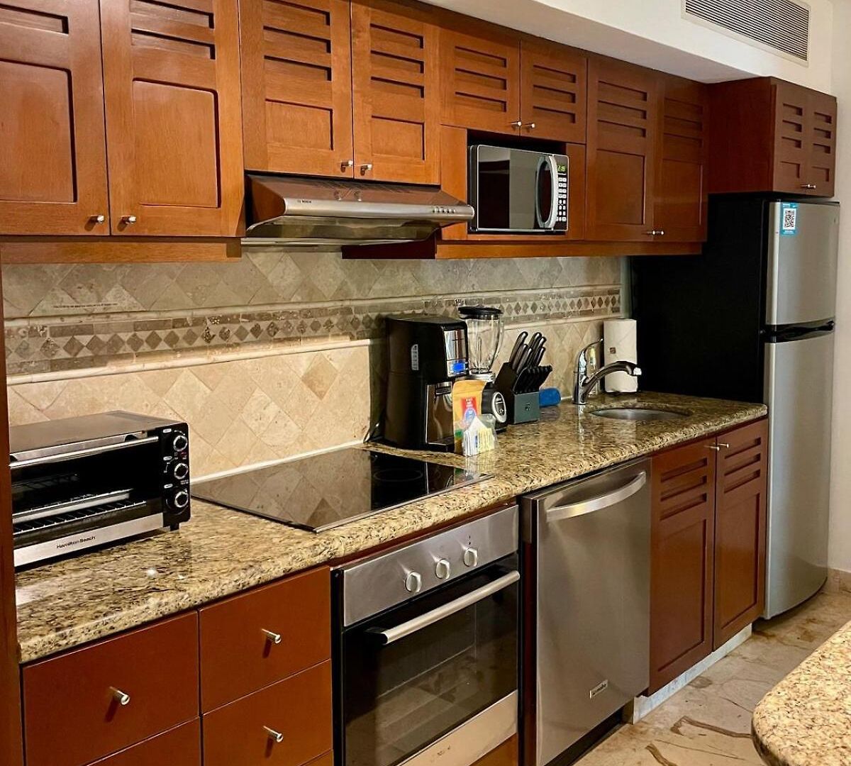 2br Kobah 1 Block To & 5th Pool Gym *