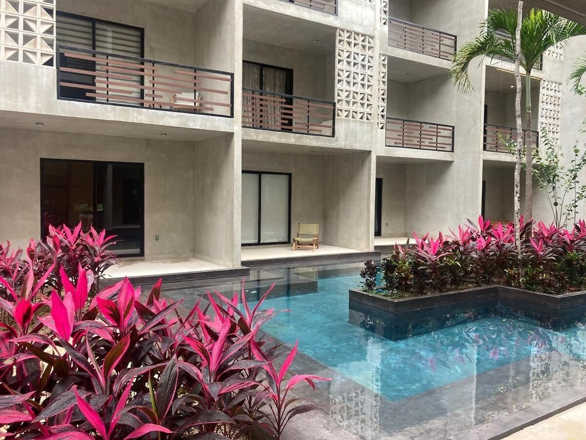 Swim Up Pool Apartment Tulum