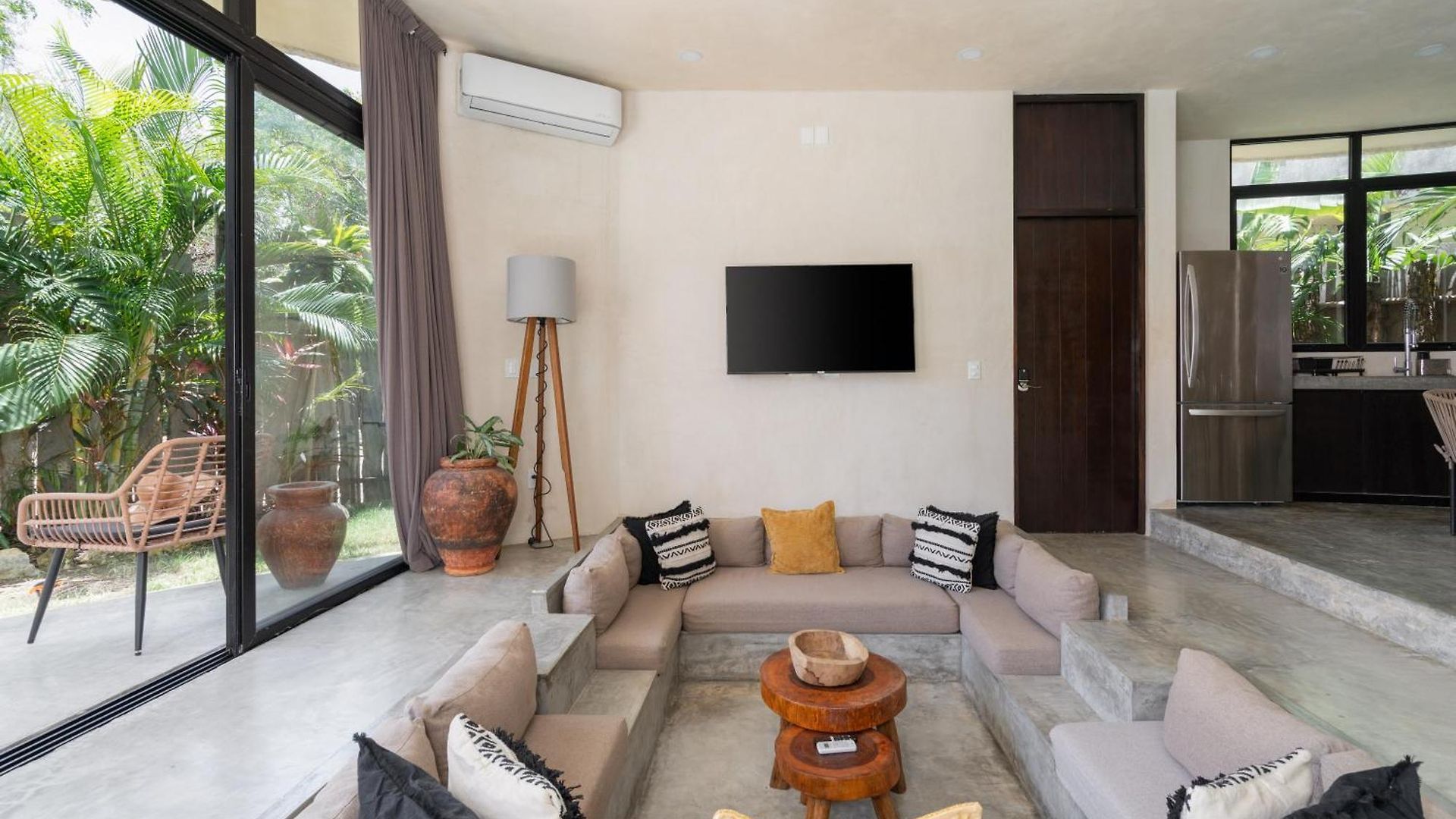 Villa Rousseau Jungle Priv Pool Concierge 1b
