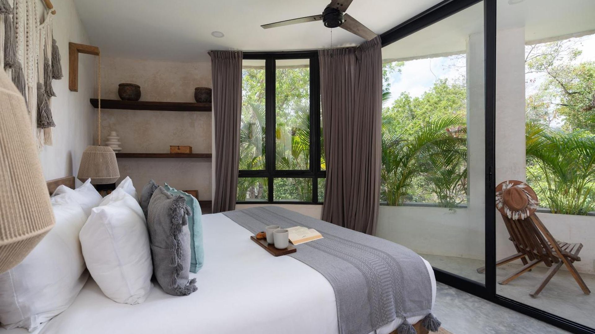 Villa Rousseau Jungle Priv Pool Concierge 1b