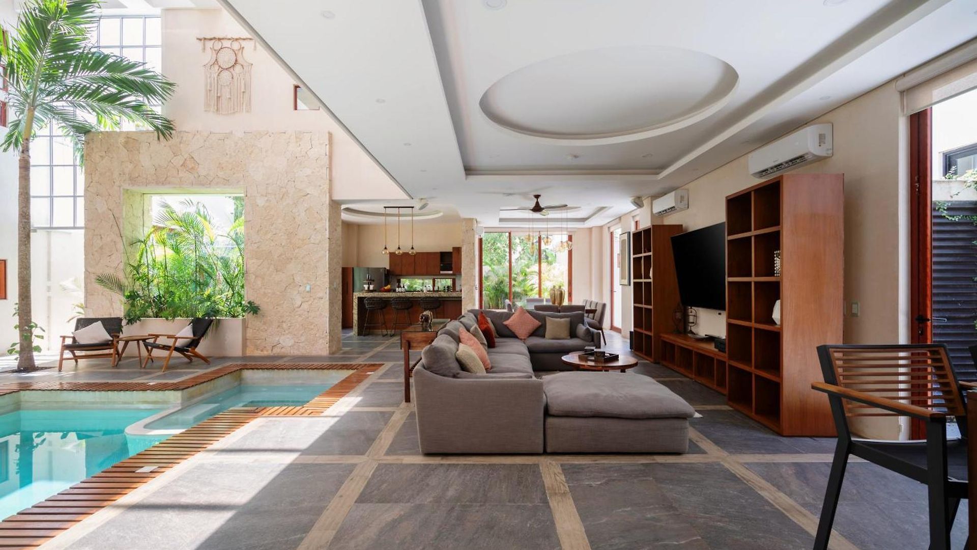 9br Luxury Aldea Zama, Private Pools & Gym!