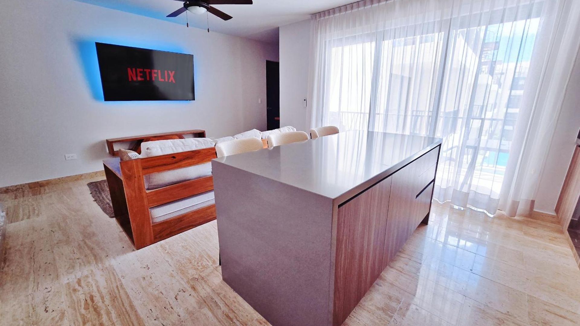 1 Bedroom With King Bed And Balcony With Amenities View Apartment Tulum
