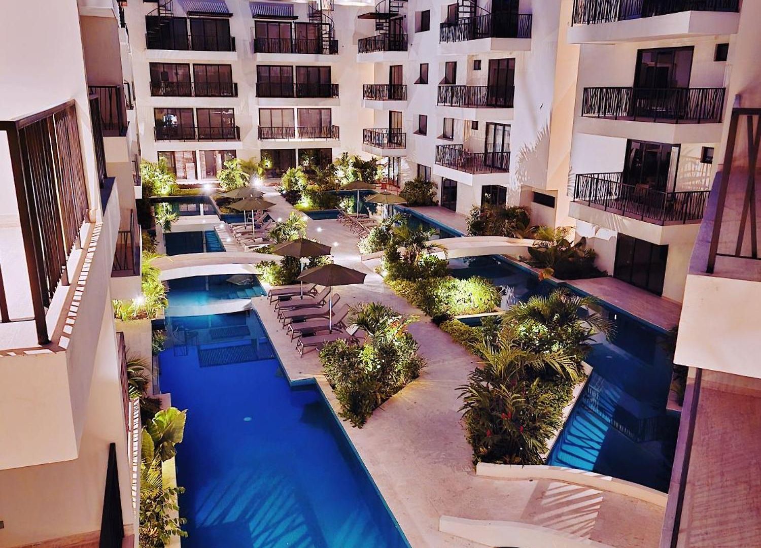 1 Bedroom With King Bed And Balcony With Amenities View Apartment Tulum