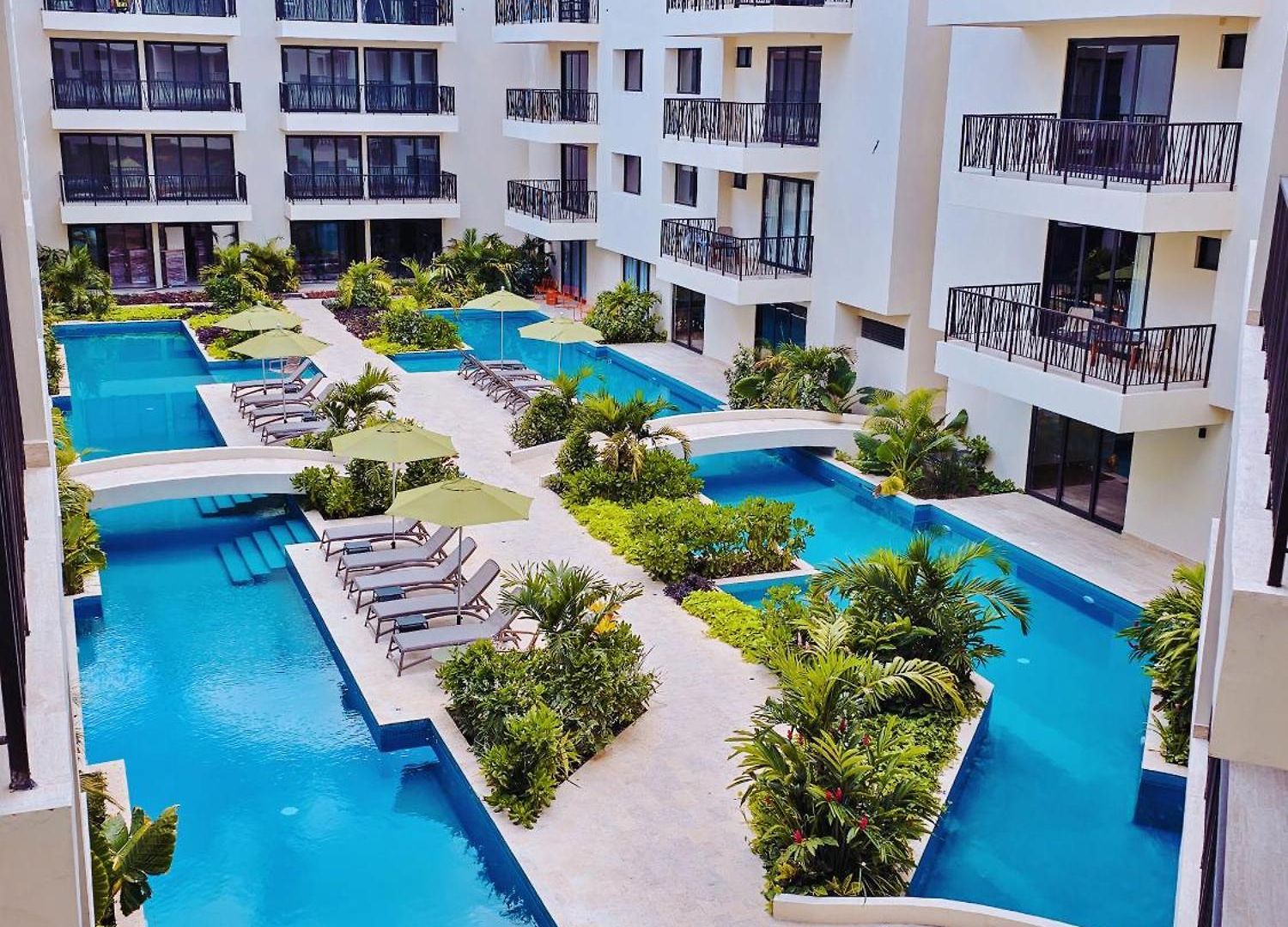 1 Bedroom With King Bed And Balcony With Amenities View * Tulum