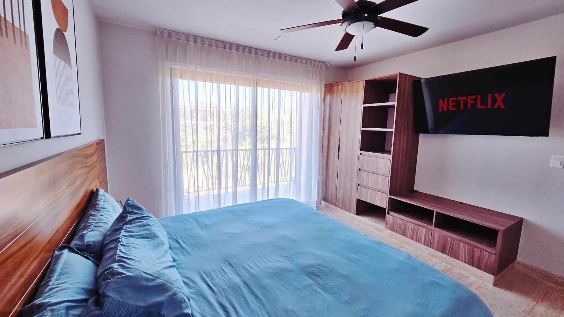 Apartment 1 Bedroom With King Bed And Balcony With Amenities View