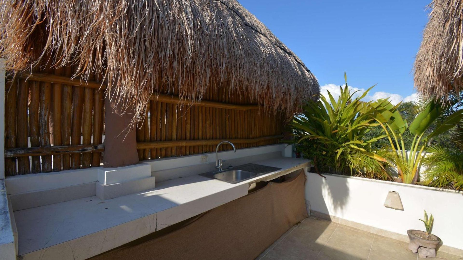 Peaceful Penthouse With Private Rooftop In Gated Community Tulum