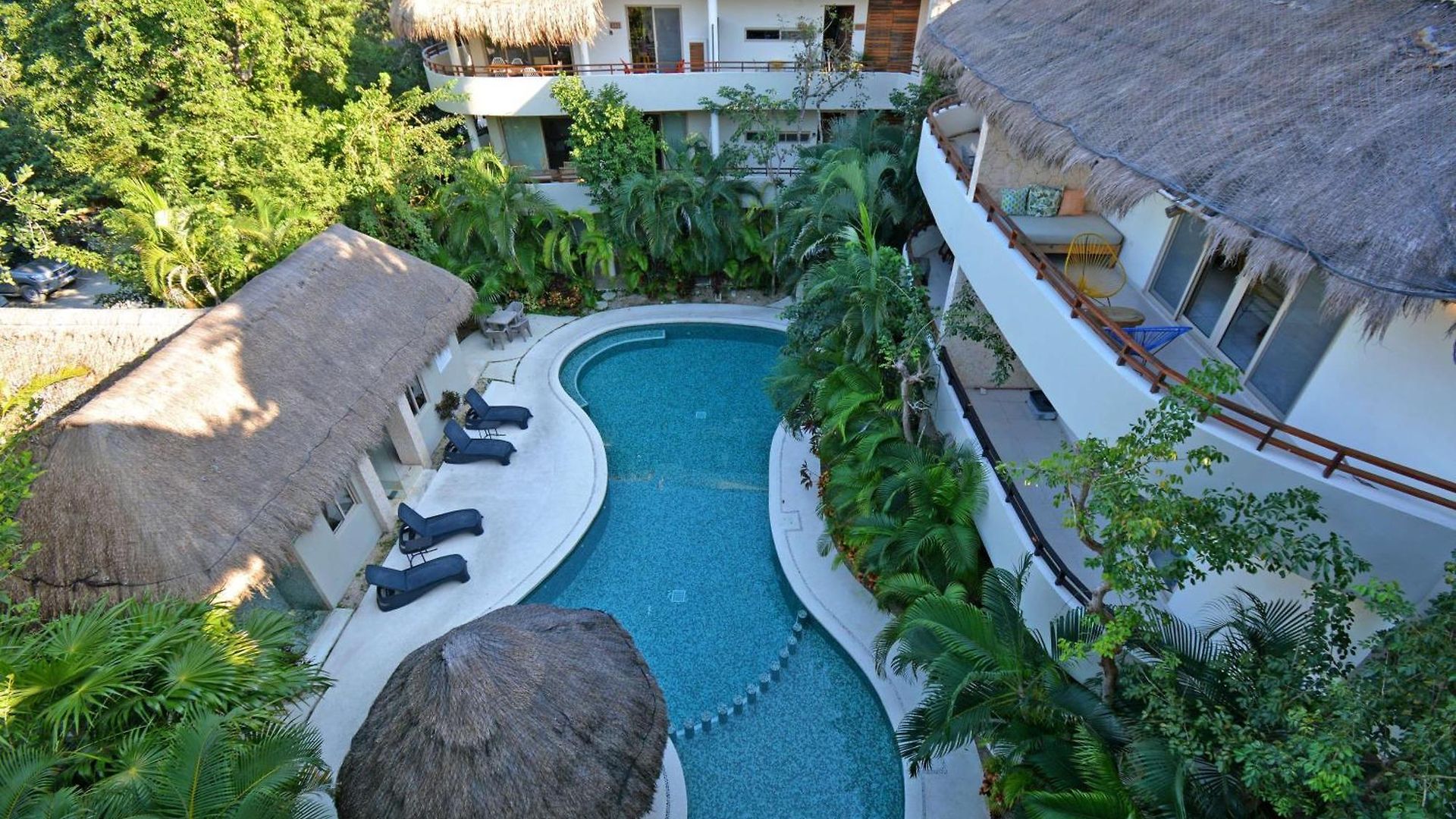 Peaceful Penthouse With Private Rooftop In Gated Community Apartment Tulum