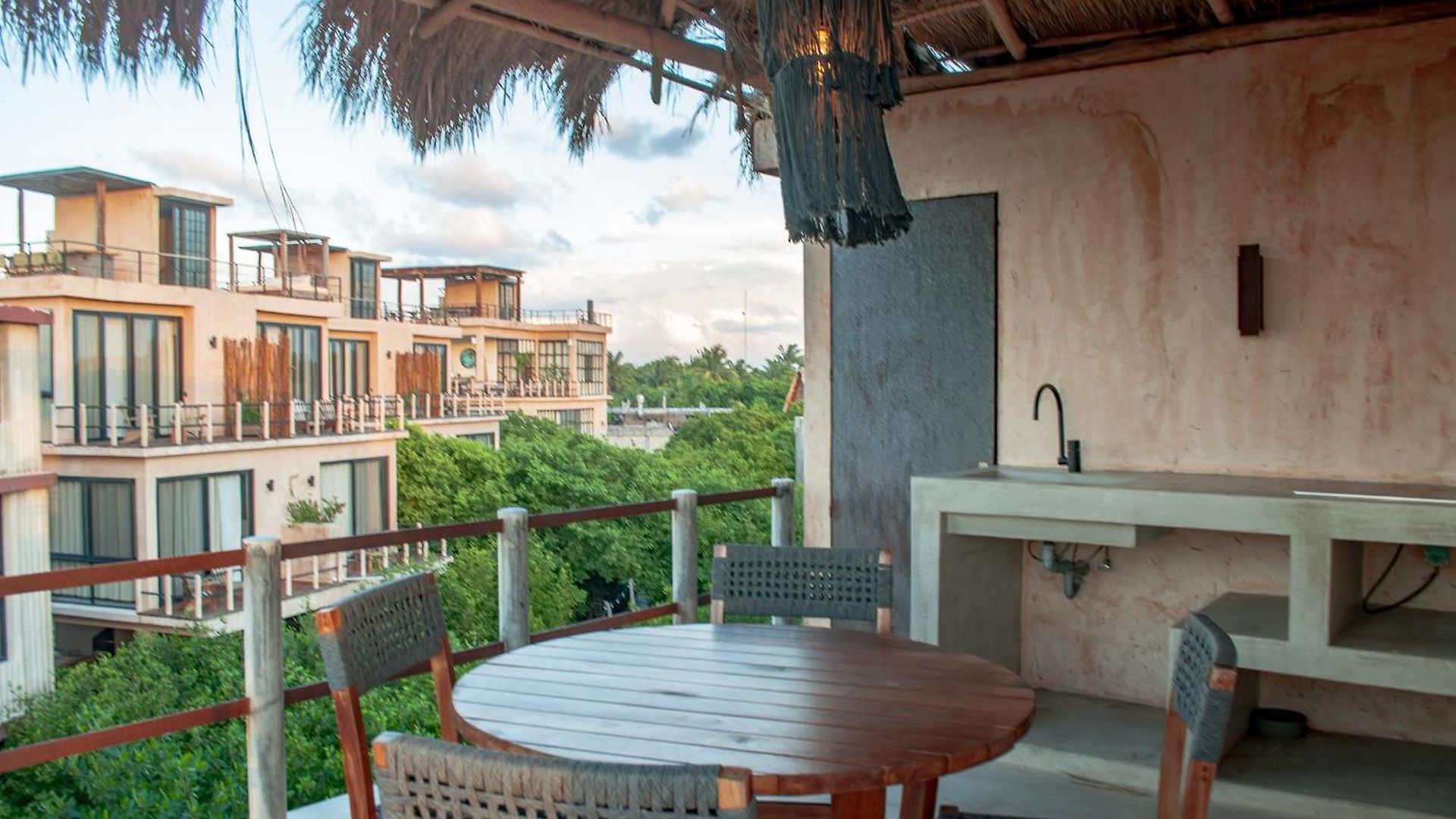 Caiman Habitat Hotel Tulum