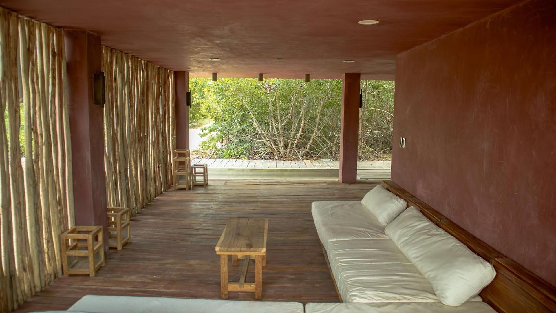 Caiman Habitat Hotel 5*