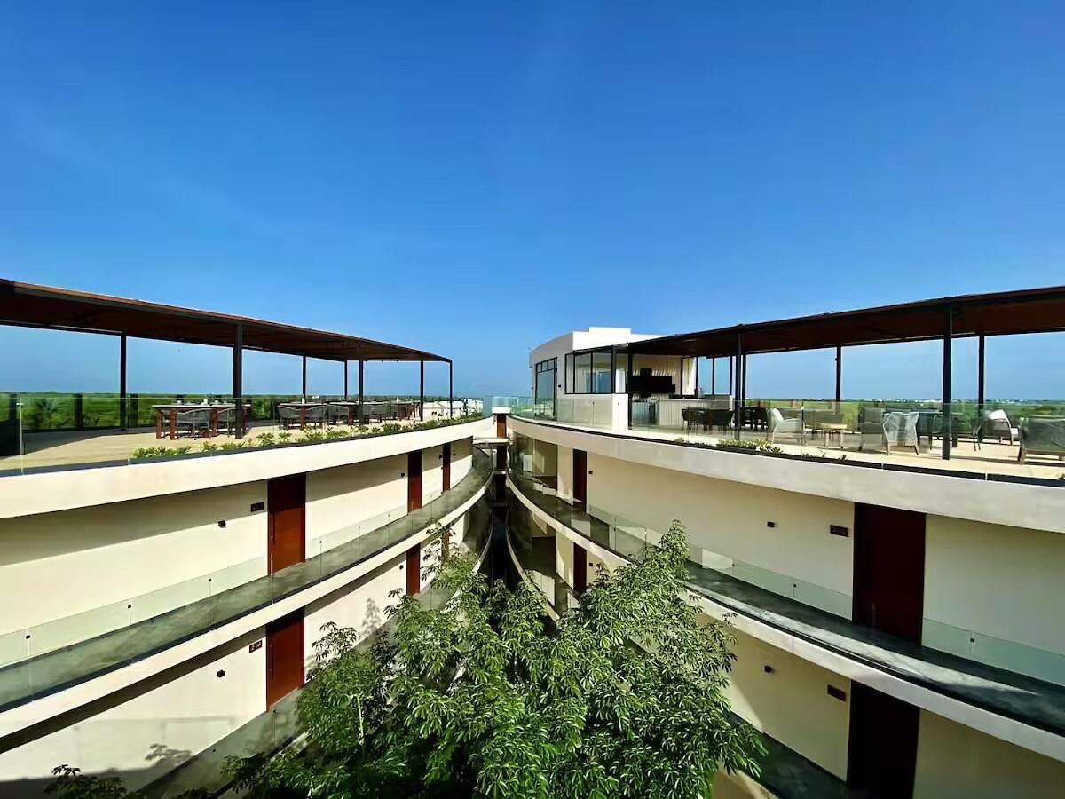 Apartment Luxury Loft In Mistiq Gardens Ii *