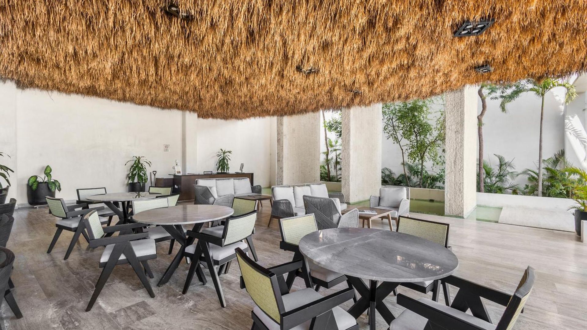 Hotspot 2br Apartment