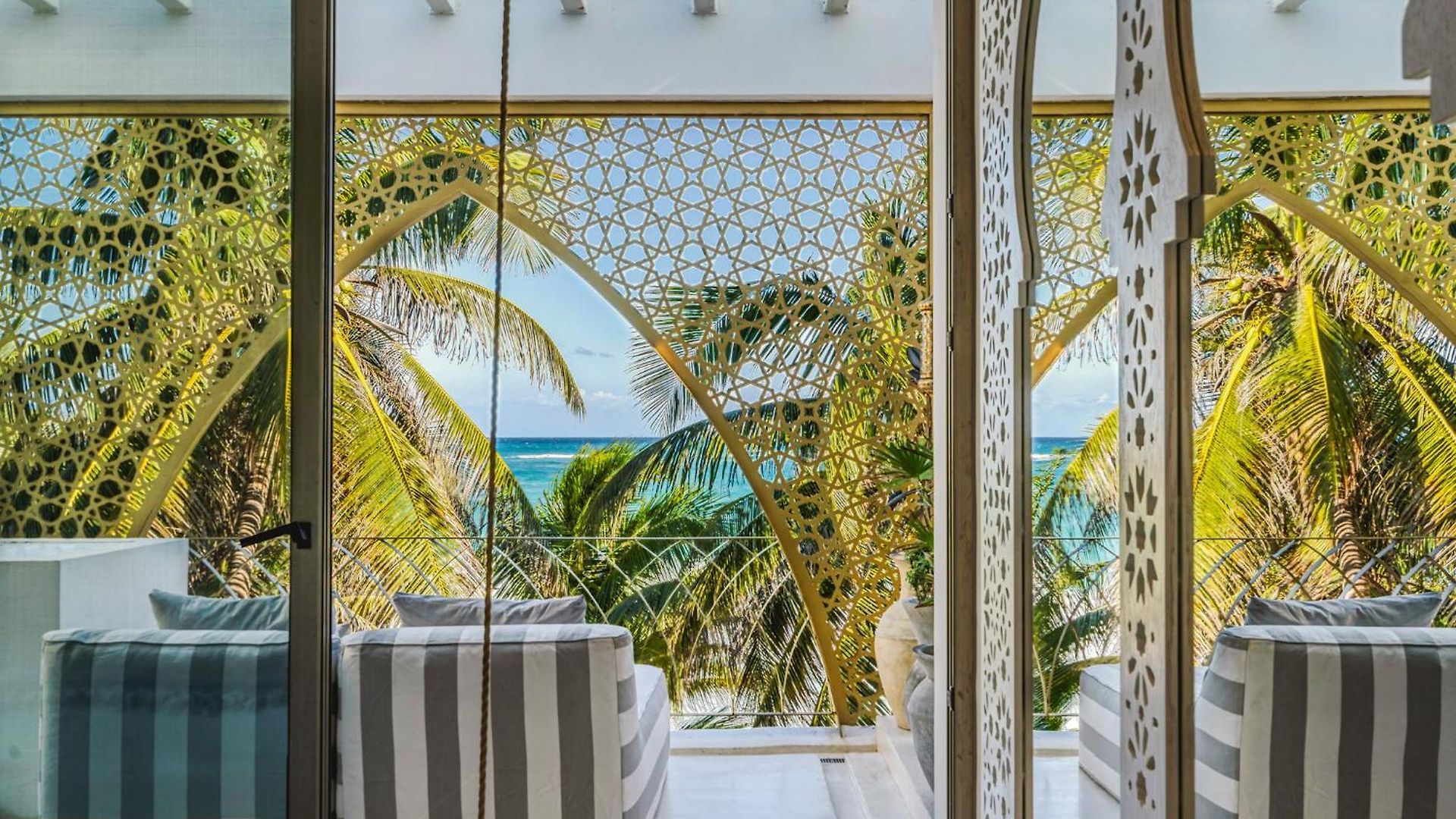 Hotel Sana Beachfront Boutique 5*
