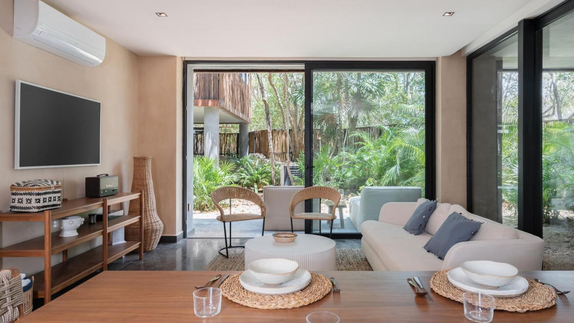 Humana Luxury Private Pool & Huge Terrace *