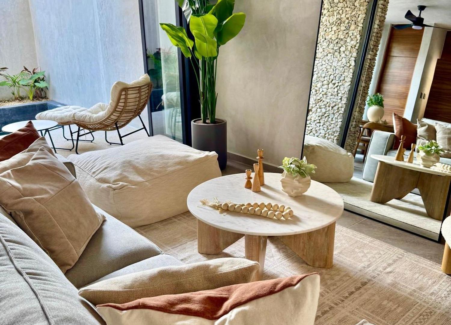 Luxury With 2 Private Pools & Rooftop Villa *