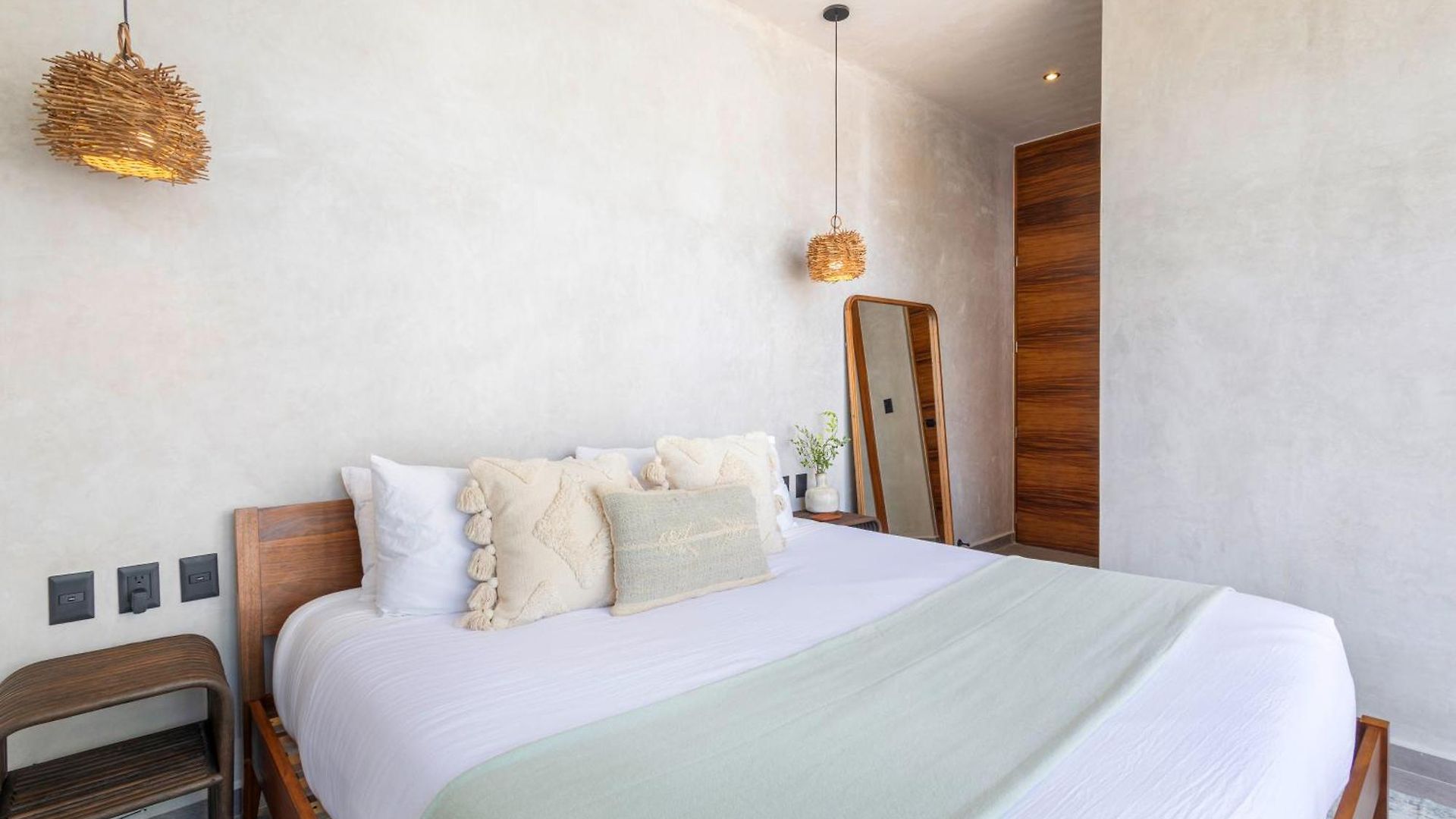 Luxury With 2 Private Pools & Rooftop Villa Tulum