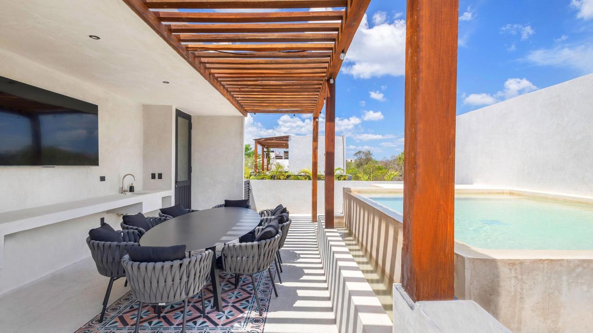 Villa Luxury With 2 Private Pools & Rooftop Tulum