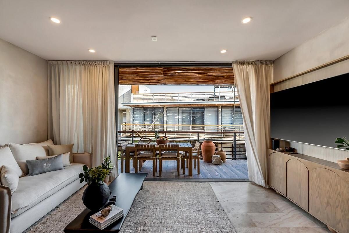 Gorgeous Luxury Penthouse At Xalet With Private Roof And Jacuzzi