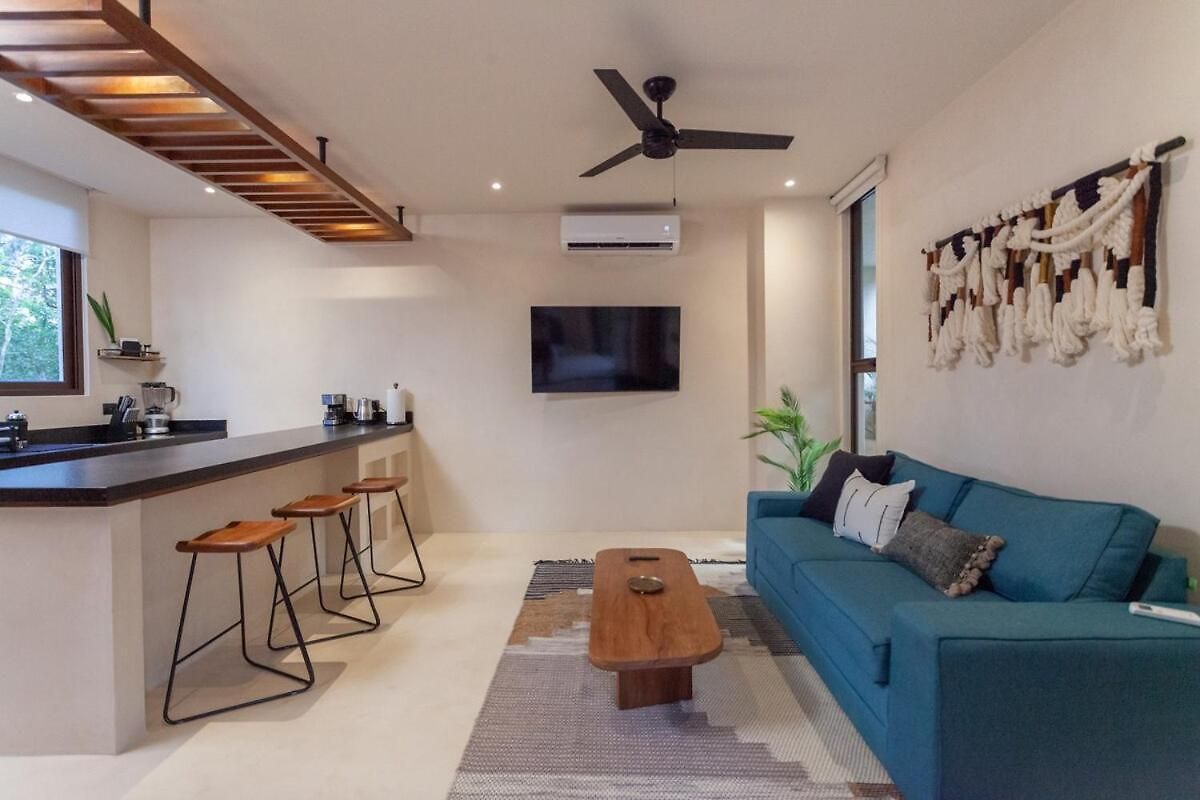 Nature Retreat With Tub And Terrace Apartment