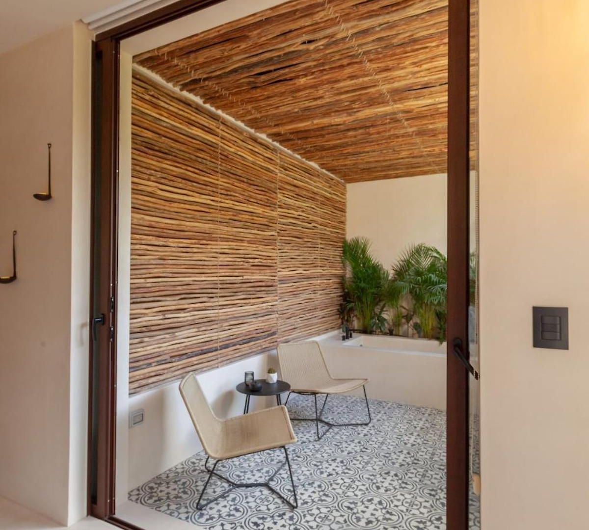 Apartment Nature Retreat With Tub And Terrace