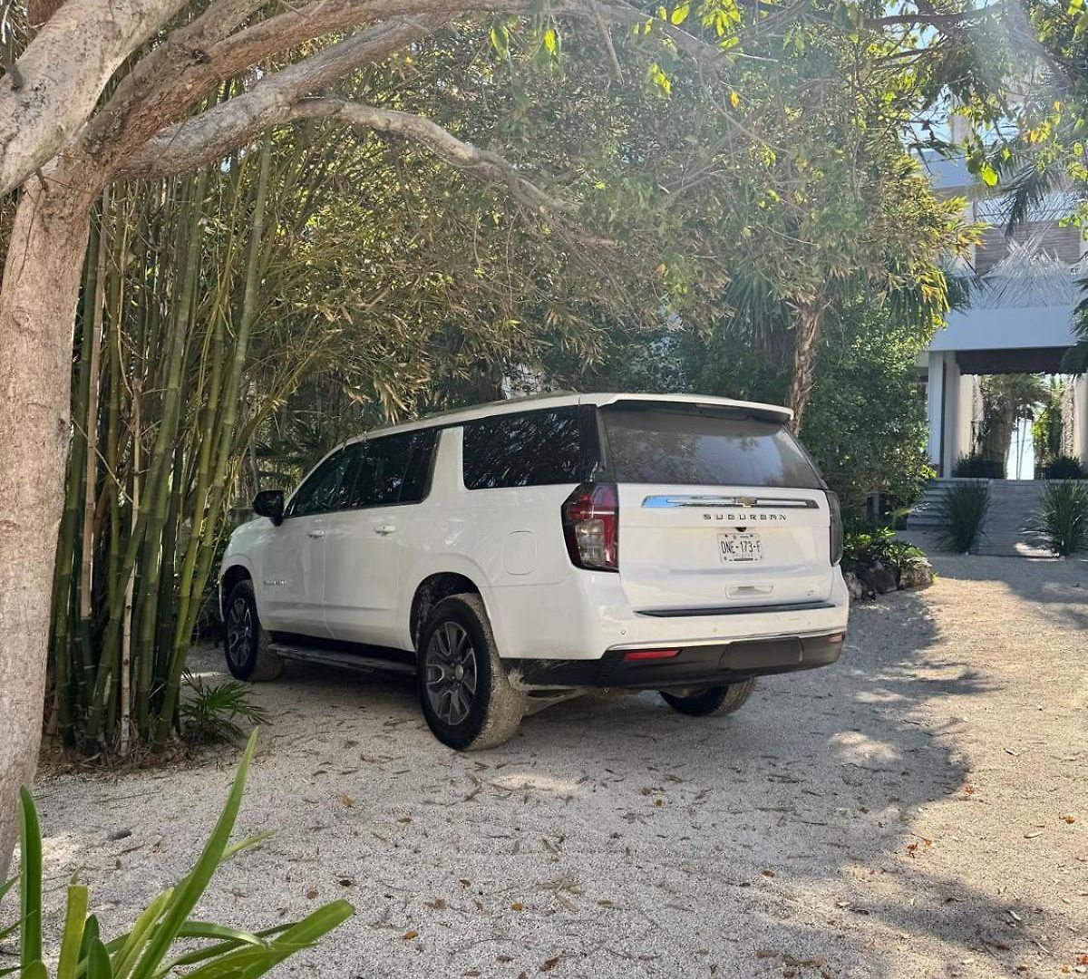 Villa Luxury Oceanfront Estate With Pool, Staff, Sleeps 24 Tulum