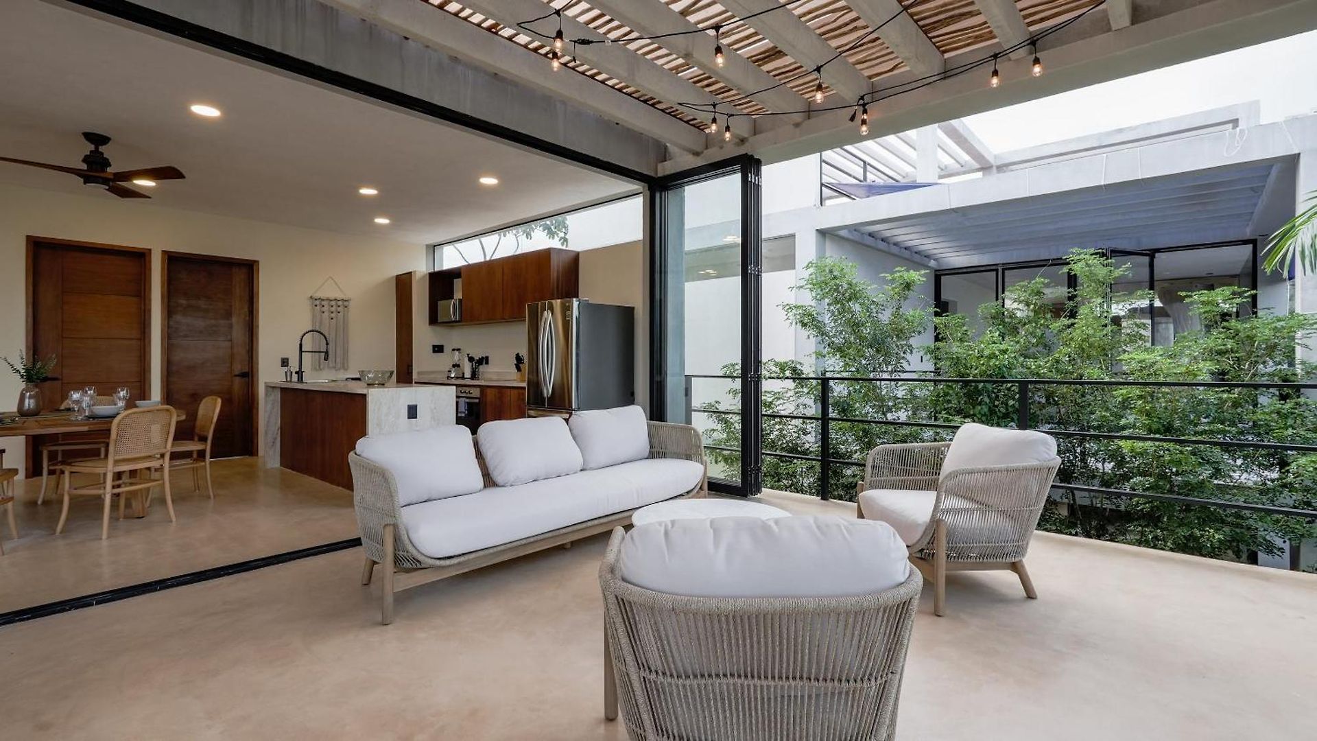 Apartment Penthouse With Private Pool, Rooftop, And Stunning Views *