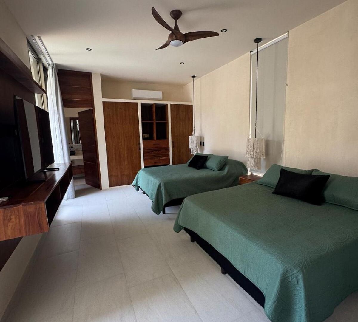Erze 4 Bedrooms And Private Pool Villa *