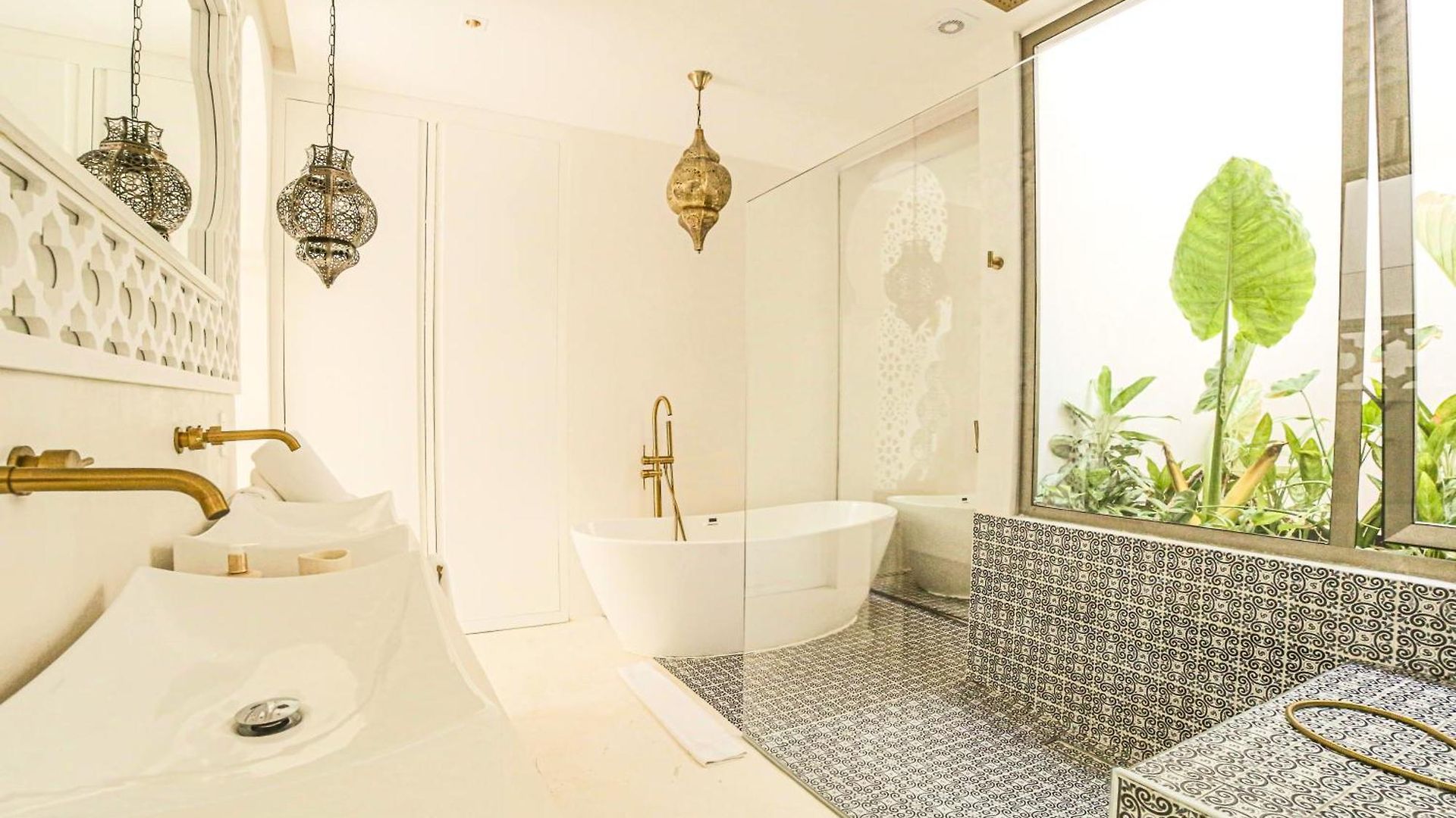 Hotel Sana Beachfront Boutique